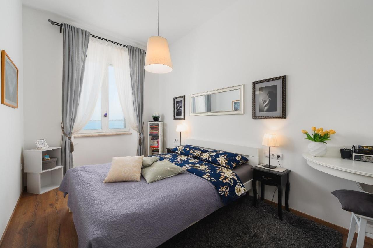 Apartment Nina 포레치 외부 사진