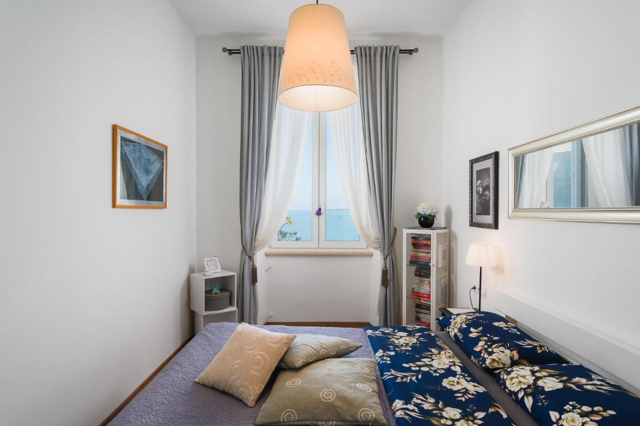 Apartment Nina 포레치 외부 사진